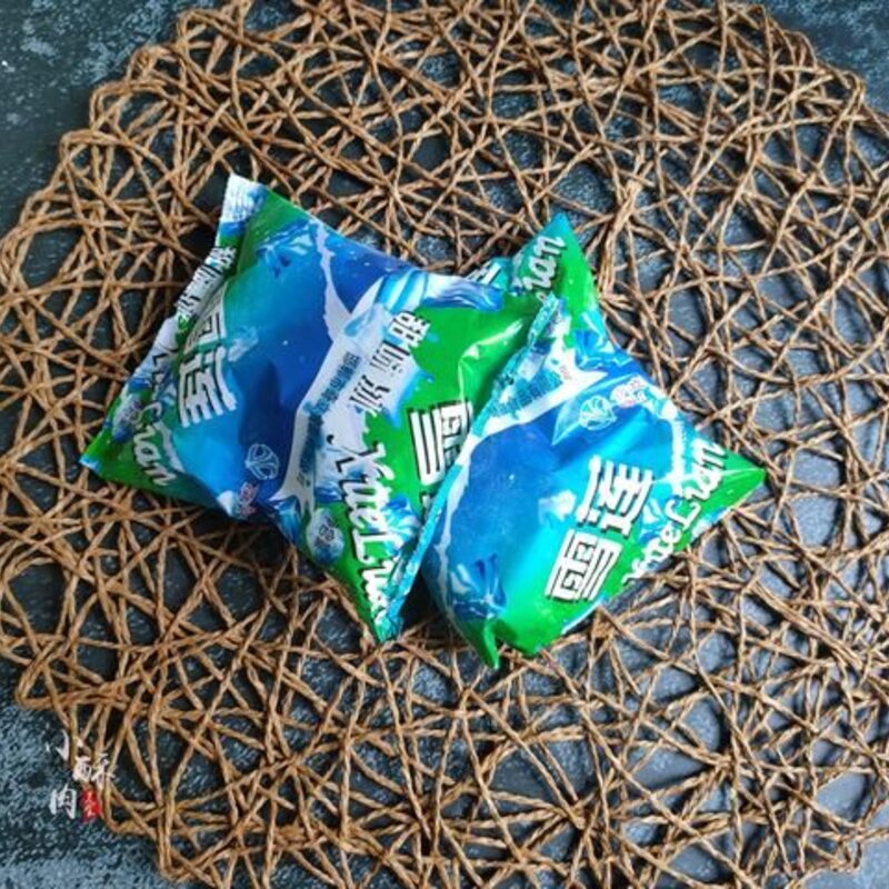 盘点那些5毛钱能买到的雪糕和冰棍，满满的童年回忆，你吃过几种(3)